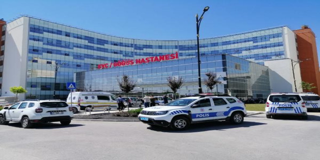 Konya Şehir Hastanesi'nde  Çok feci olay    Doktor  ve   Saldırgan hayatını kaybetti.