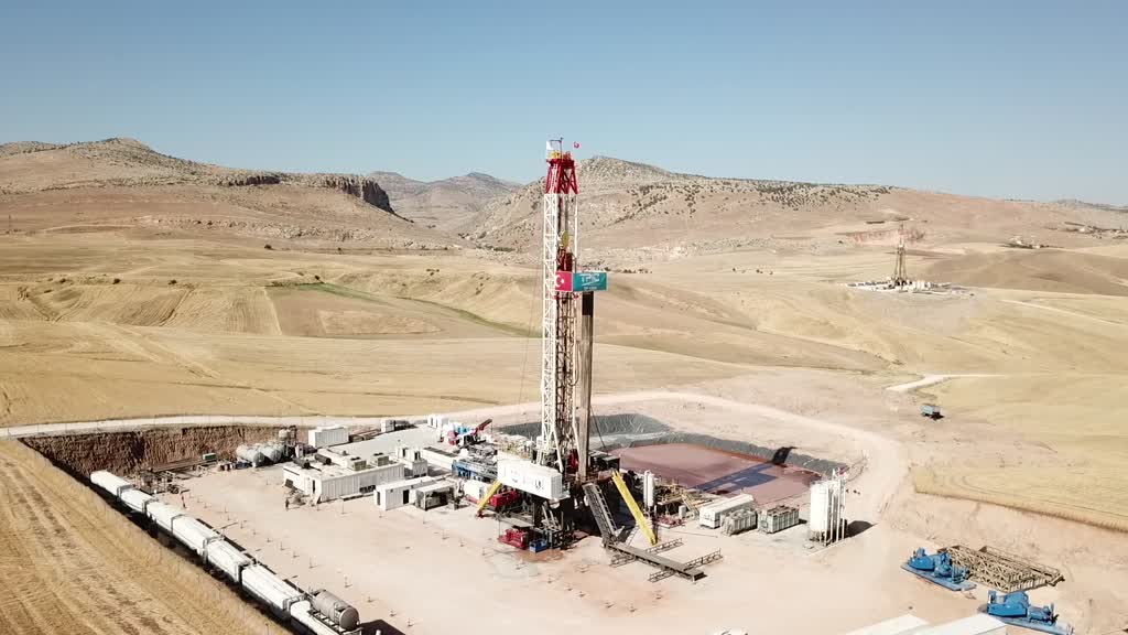 KONYA - Yıl sonuna kadar iki yeni sondaj kulesi daha Gabar'a gidecek