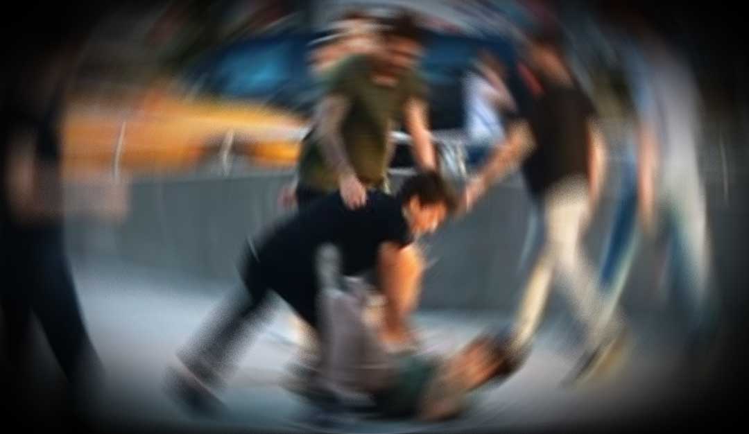 KONYADA 2 GRUP ARASINDA YAN BAKMA KAVGASI: 2 GÖZALTI