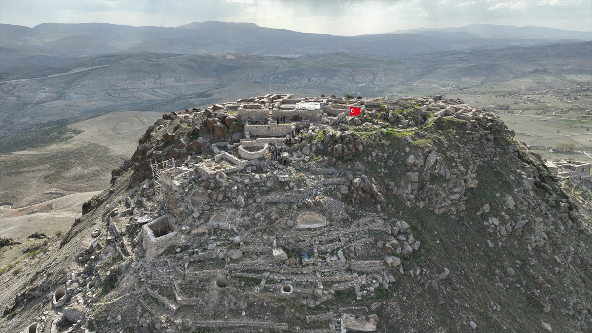 Konyada Gevale Kalesi'nde 5 Bin Yıllık Tarih Ziyaretçilerini Bekliyor