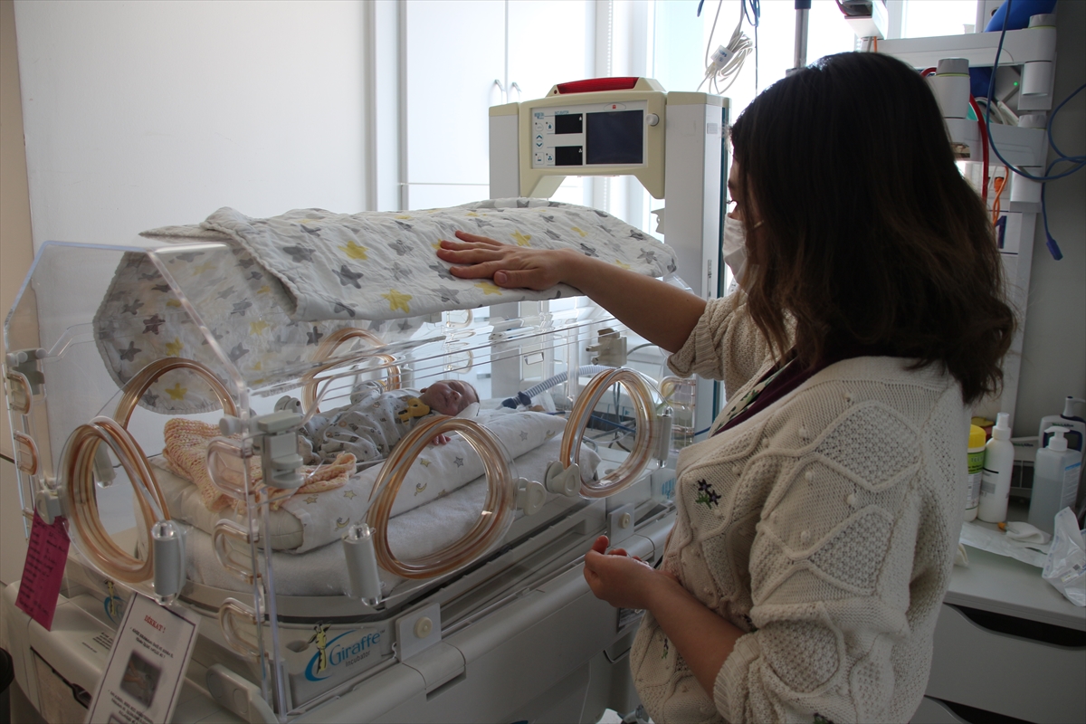 KONYADA TÜRK DOKTORLARIN MÜDAHALESİ KALP HASTASI SURİYELİ BEBEĞİN HAYATINI KURTARDI