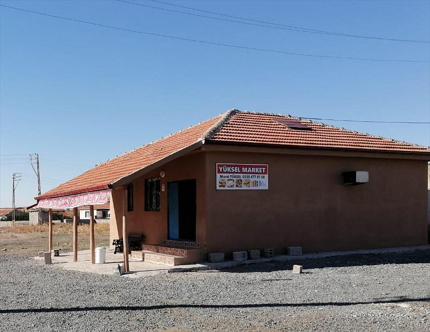 Konyada  veresiye defterini satın alan hayırseverler borçluları sevindirdi