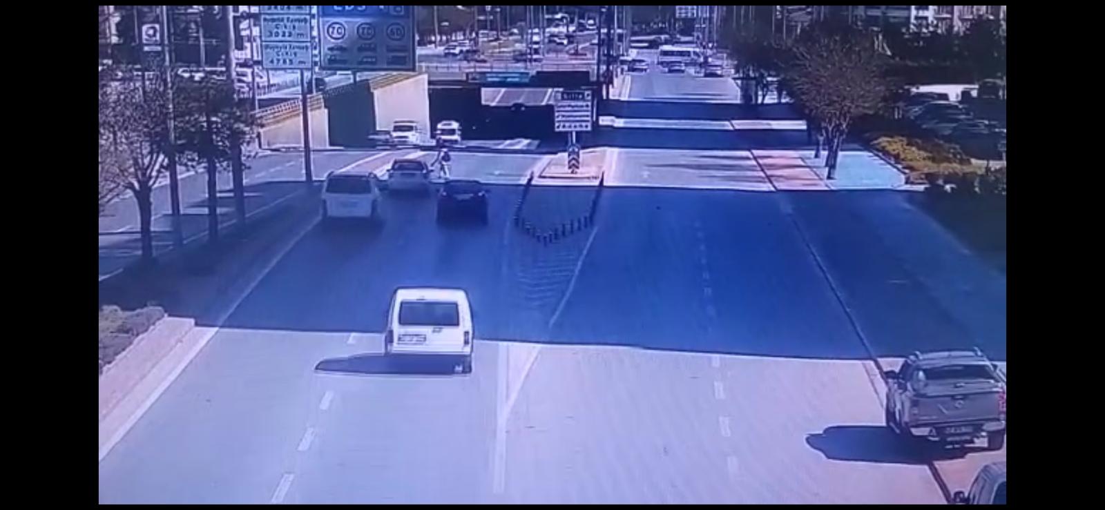 KONYADA YAYA GEÇİDİ İHMALİ CAN ALDI GÜVENLİK KAMERASINDA