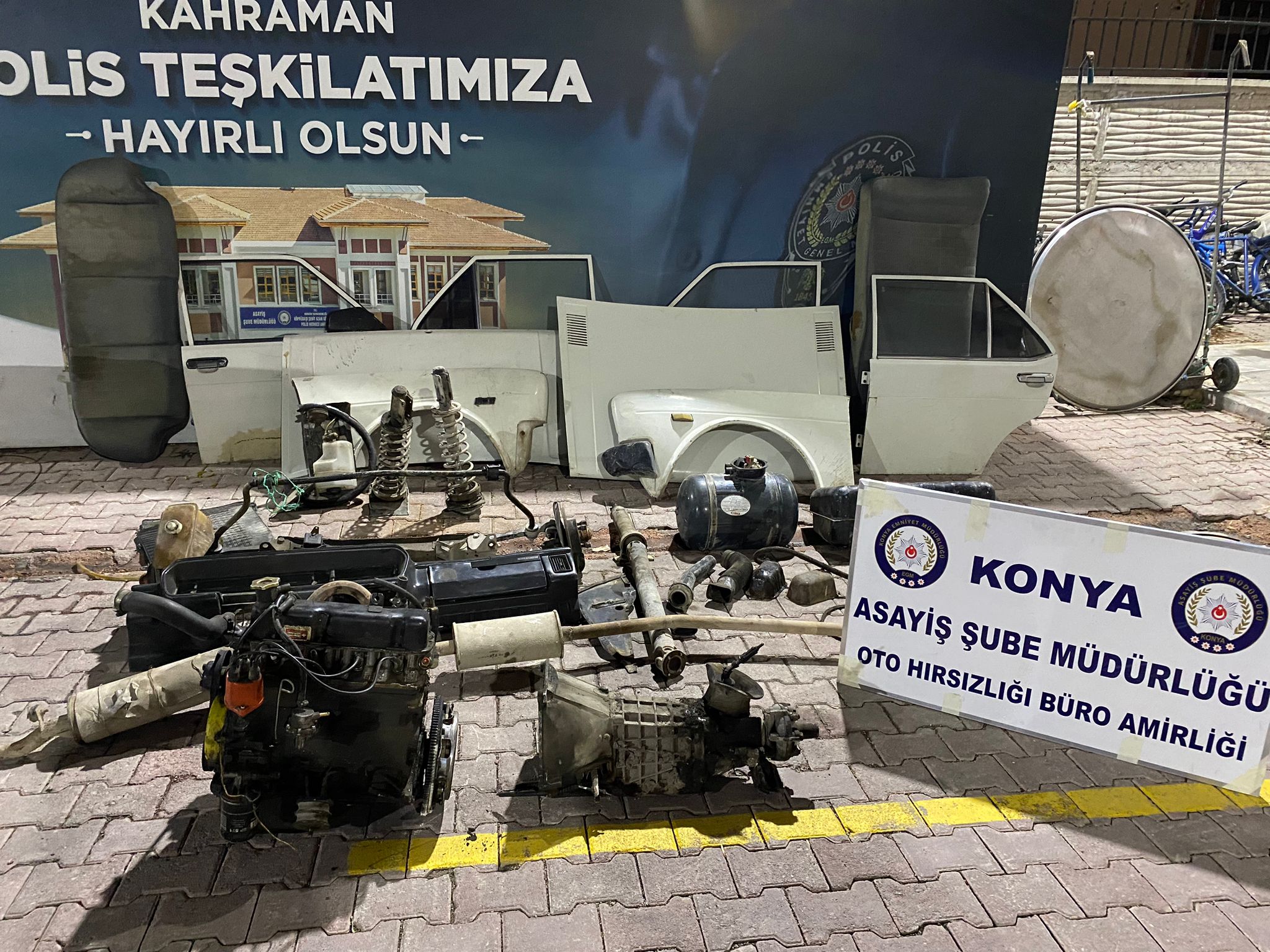 KONYADA YENİ EVLENEN HIRSIZ ÇİFTİ CEZAEVİ AYIRDI