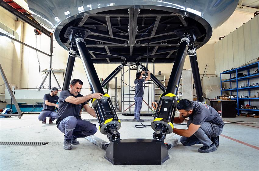 Konyalı iş insanı Airbus yolcu uçağı simülatörü üretti