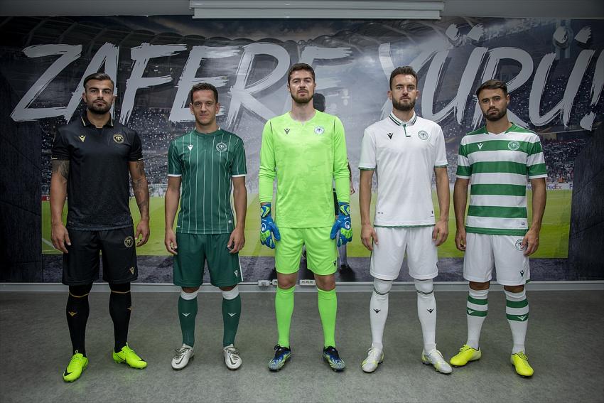  Konyaspor, yeni sezonda giyeceği formaları tanıttı