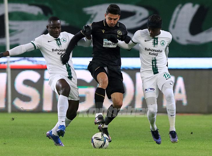 Konyaspor zirve takibini sürdürüyor