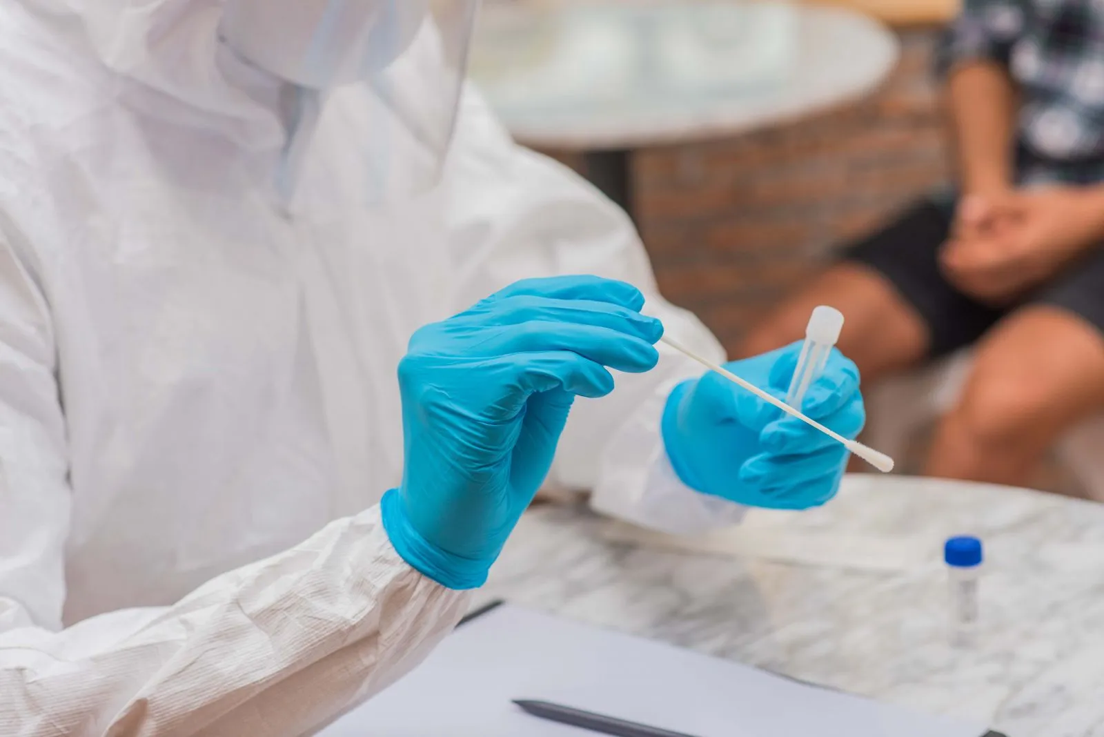 Koronavirüs belirtileri değişti! İlk sırada o semptom var!