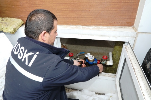 KOSKİ DONAN SAYAÇLARA MÜDAHALE ETTİ