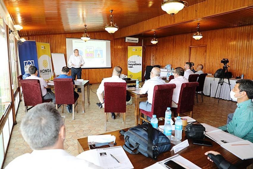 KOSKİ YÖNETİCİLERİNE YÖNELİK LİDERLİK EĞİTİMLERİ BAŞLADI