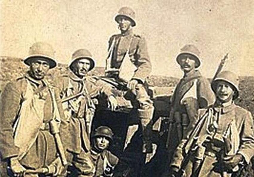 KRAKOW  RAKOWİCE MEZARLIĞINDA SEYDİŞEHİRLİ BİR SUBAY