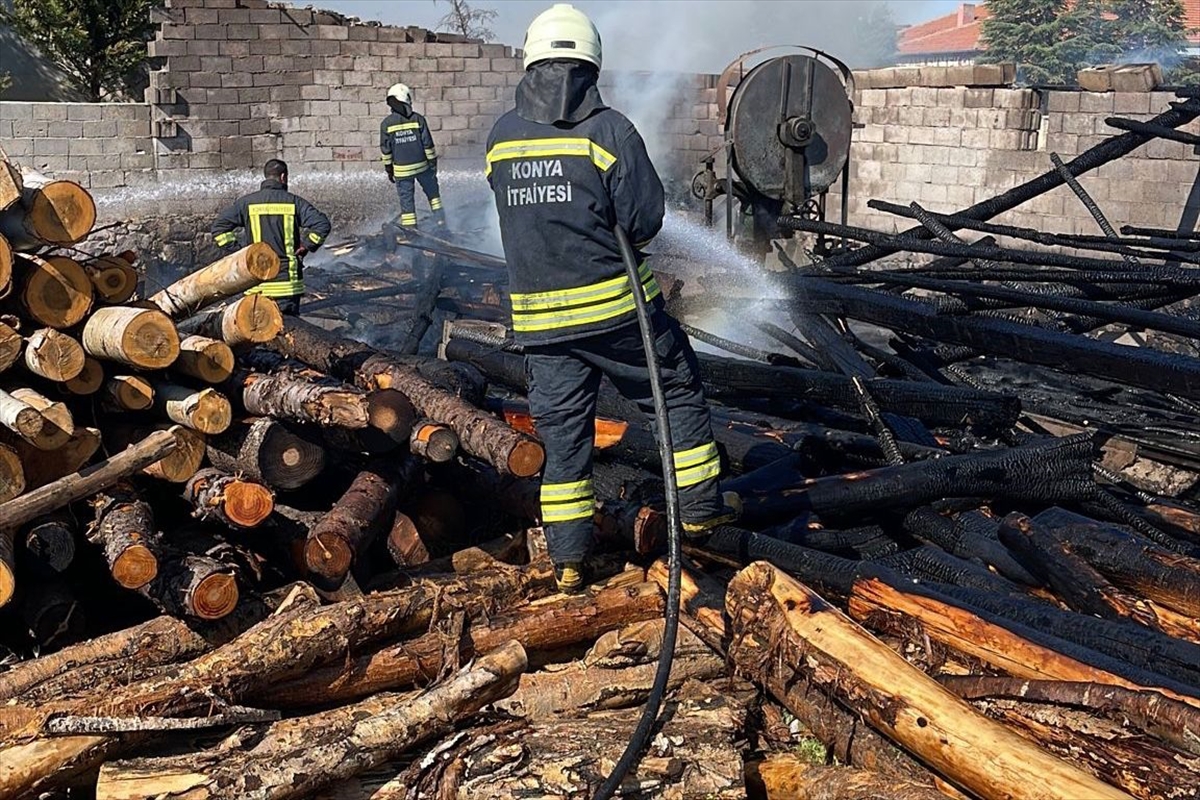 Kulu'da kereste deposunda yangın