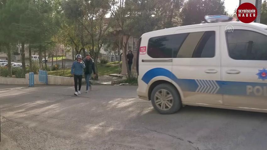 Lisenin bahçesine giren pitbull cinsi köpek 5 öğrenciyi yaraladı