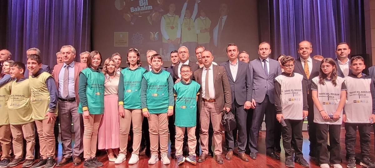 Mahmut Esat Ortaokulu Bilgi Yarışmasında Üçüncülük Başarısı!