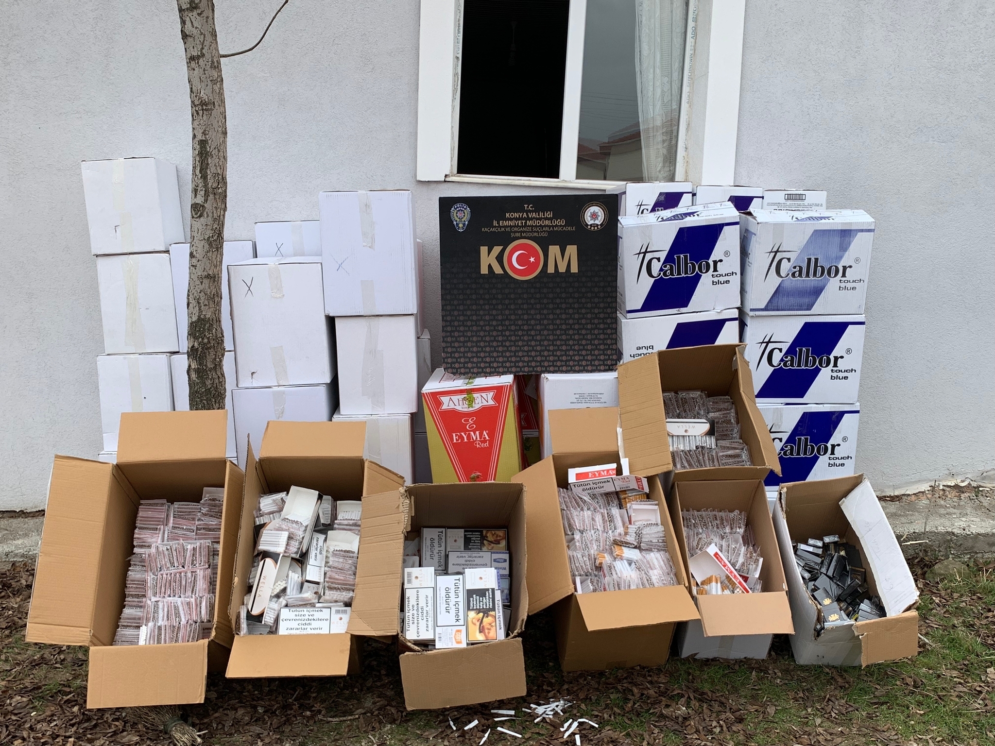 MARKET İŞLETMECİSİ HEM TEFECİ HEM DE SİGARA KAÇAKÇISI ÇIKTI