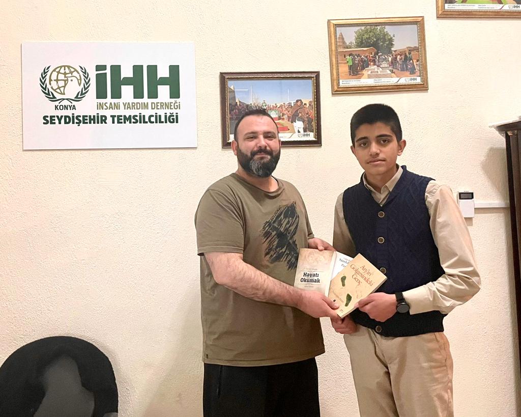 Mehmet Efeden Örnek Davranış;