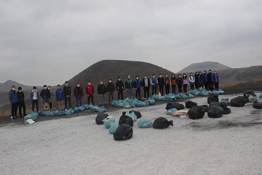 Meke Gölü'nde çevre temziliği
