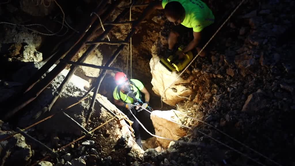 MERSİN - Kaçak kazı yaptıkları kuyuda zehirlenen 2 kişi öldü