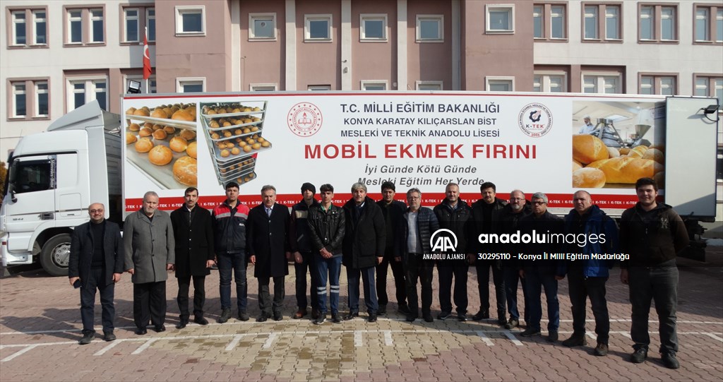 Meslek liselilerin yaptığı "mobil ekmek fırını" Hatay'a gönderildi