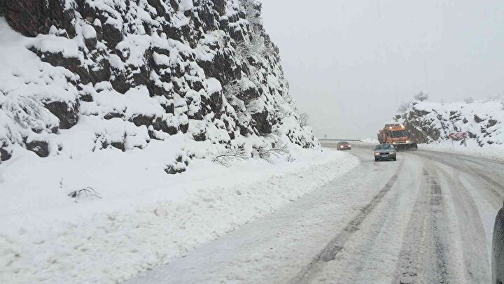 Meteorolojiden Antalya  çevrelerinde kuvvetli yağış uyarısı