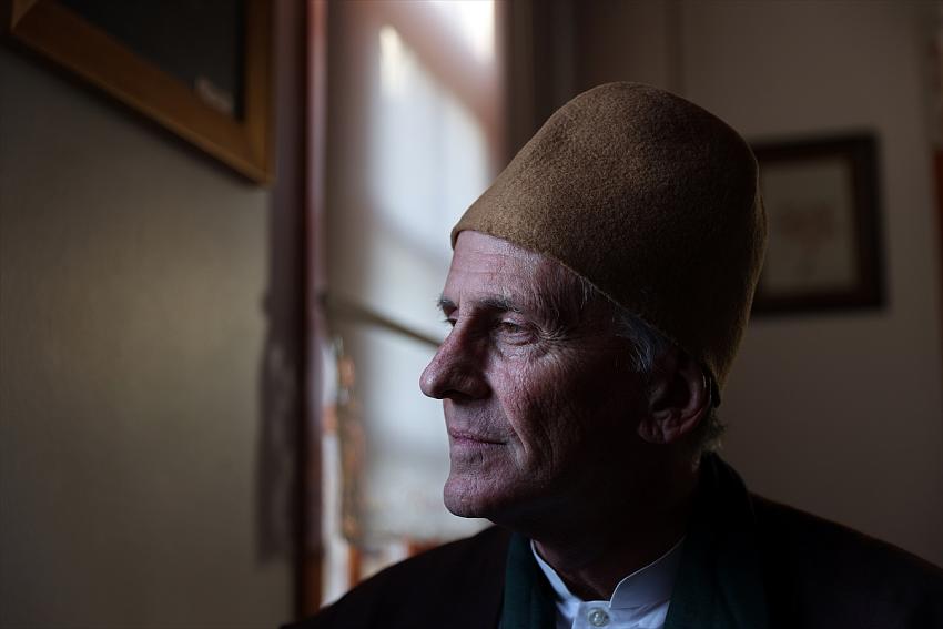 Mevlana'dan etkilenen ABD'li Katolik papaz Müslüman olup Konya'ya yerleşti