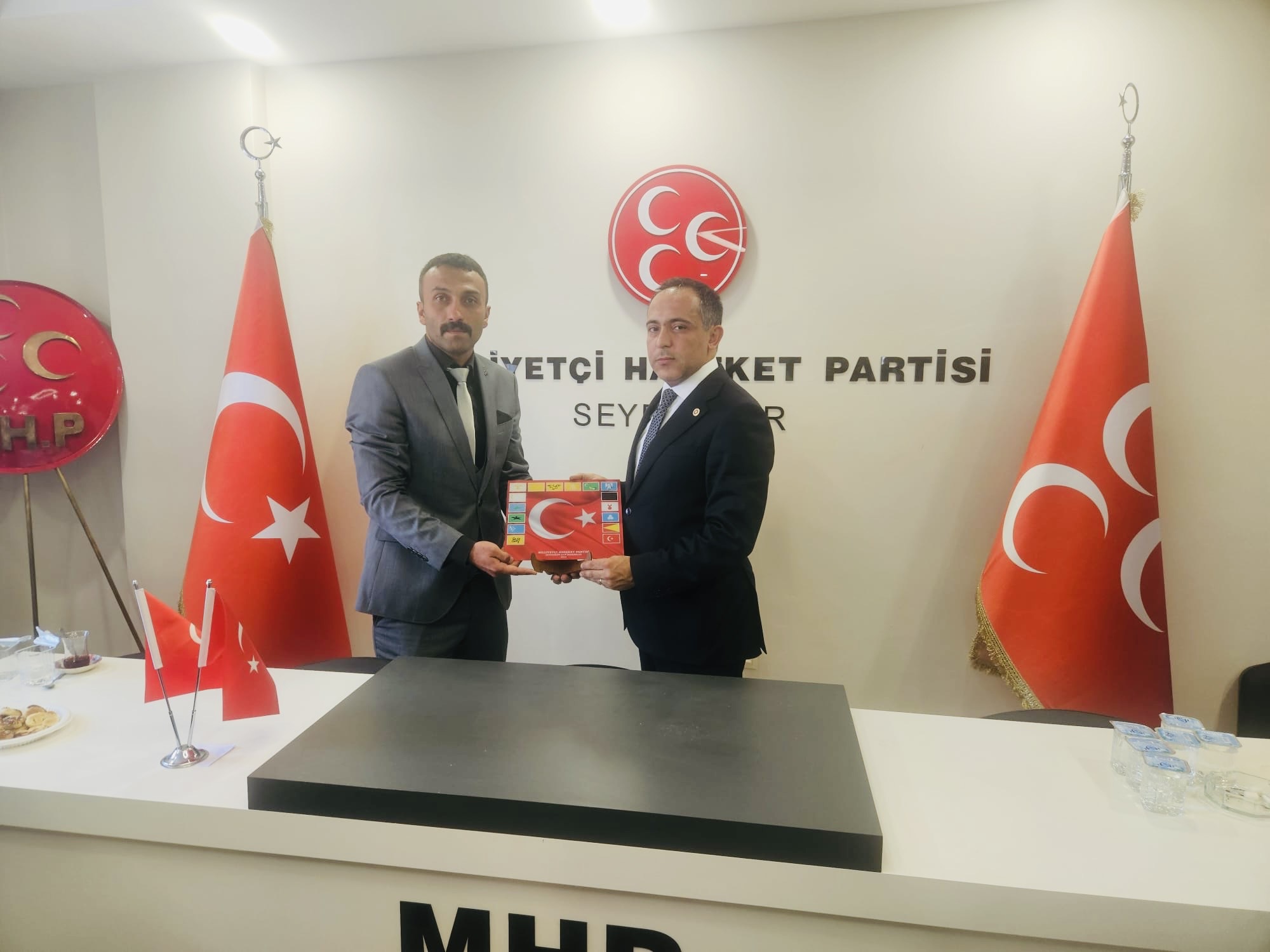 MHP SEYDİŞEHİR İLÇE BAŞKANI KADİR KOCABAŞ KONYA MİLLETVEKİLİ KONURALP KOÇAK’A ALACABEL TÜNELİ İLE İLGİLİ TEŞEKKÜRLERİNİ İLETTİ.