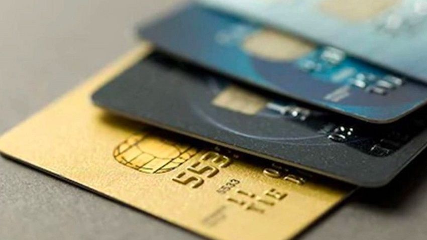 Millet borçlanıyor: Kredi kartı harcamaları rekor kırdı!