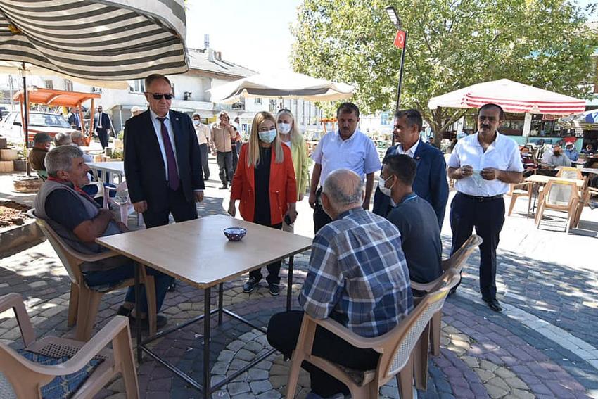 Milletvekili Esin Karadan, Yalıhüyük  ve Ahırlı ilçelerine ziyaret 