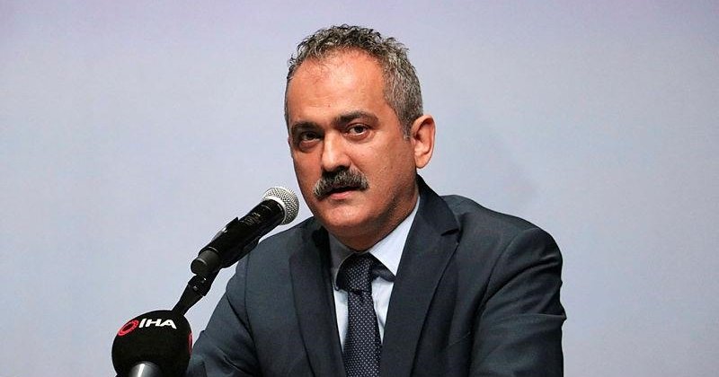 Milli Eğitim Bakanı Mahmut Özer, 2022-2023 eğitim öğretim yılında uzatma yapılmayacağını duyurdu.