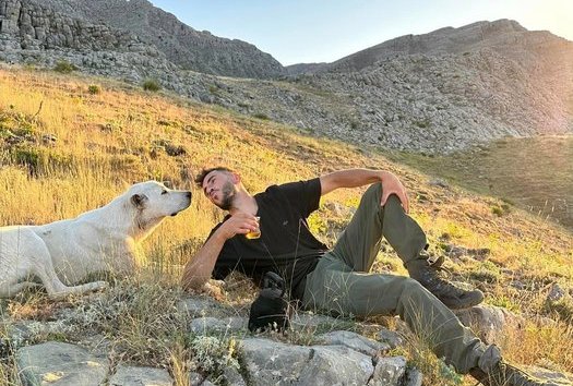 Nişanlısından ayrıldı hayatı değişti! Fenomen çobanı milyonlar takip ediyor...