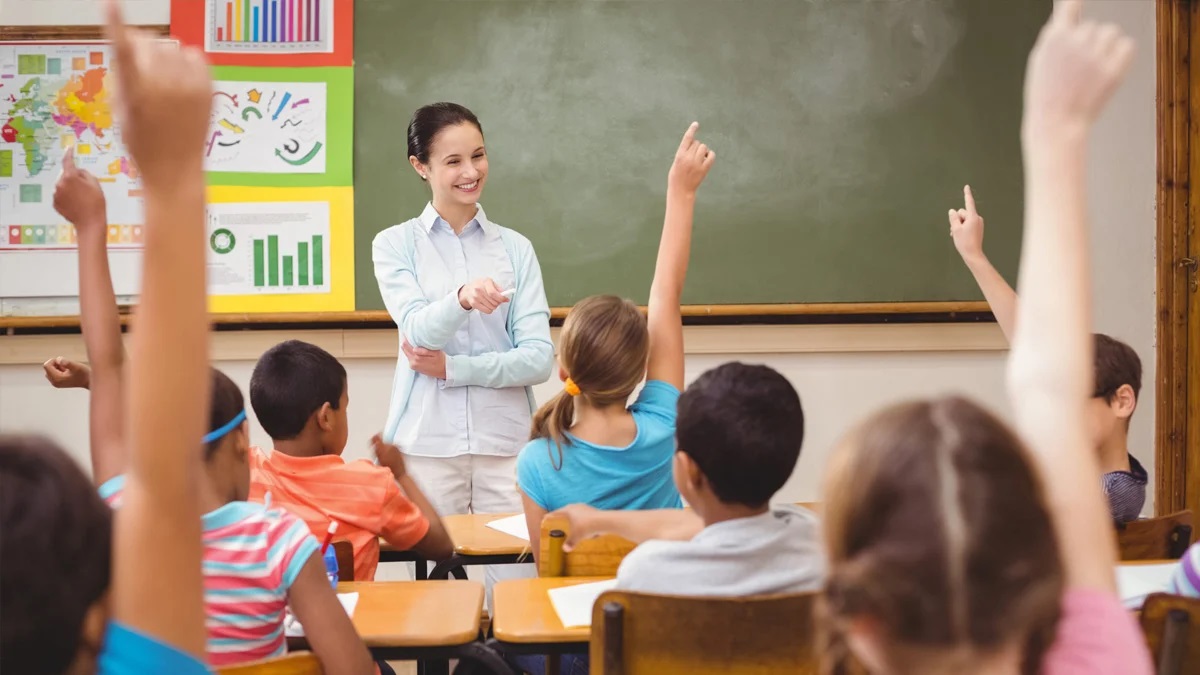 Öğretmenlik meslek yasasında 12 yıl aynı okulda görev yapanlar için "rotasyon" taslaktan kesin olarak çıktı.