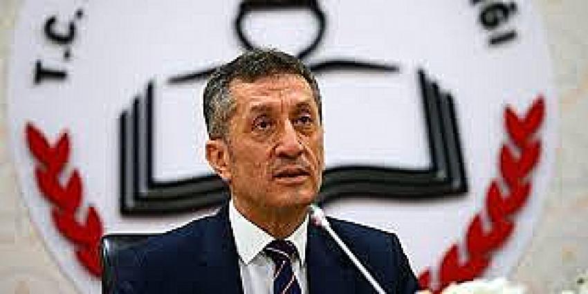 Okullarda yüz yüze eğitime geçiş ve sınavlar nasıl olacak? Bakan Selçuk detayları paylaştı