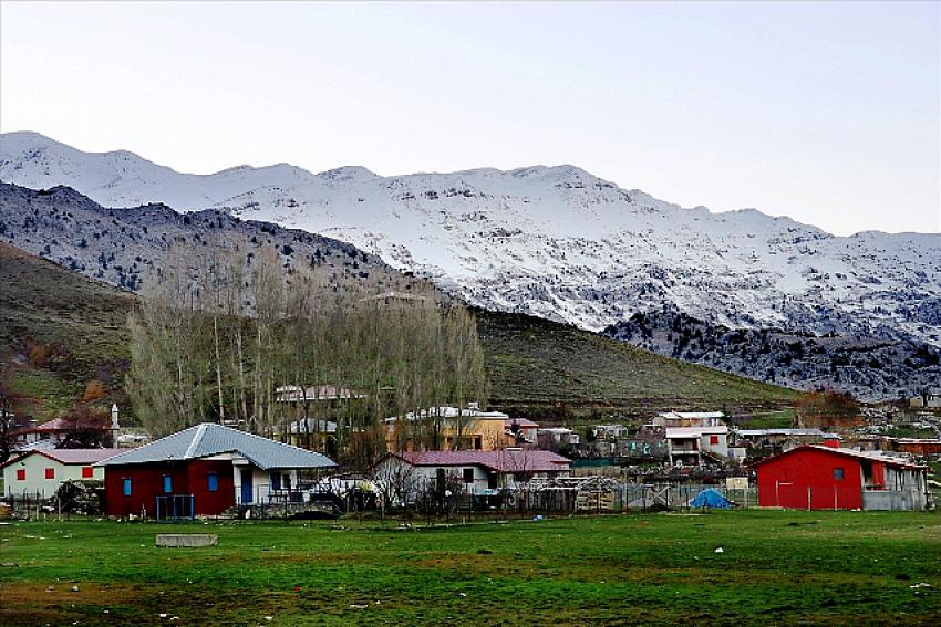 Orta  Toros Dağarında  Kar yağışı etkili  oldu