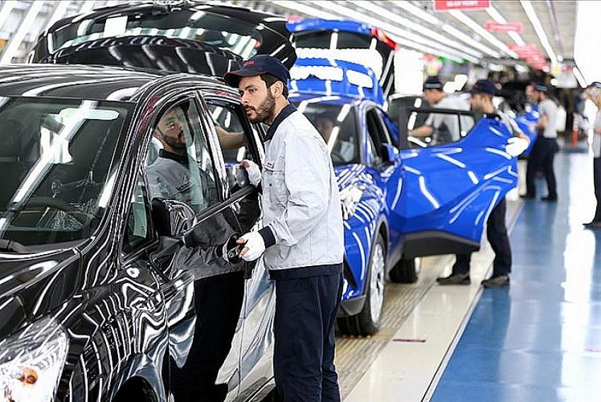 Otomobil fiyatları düşmeye başladı!