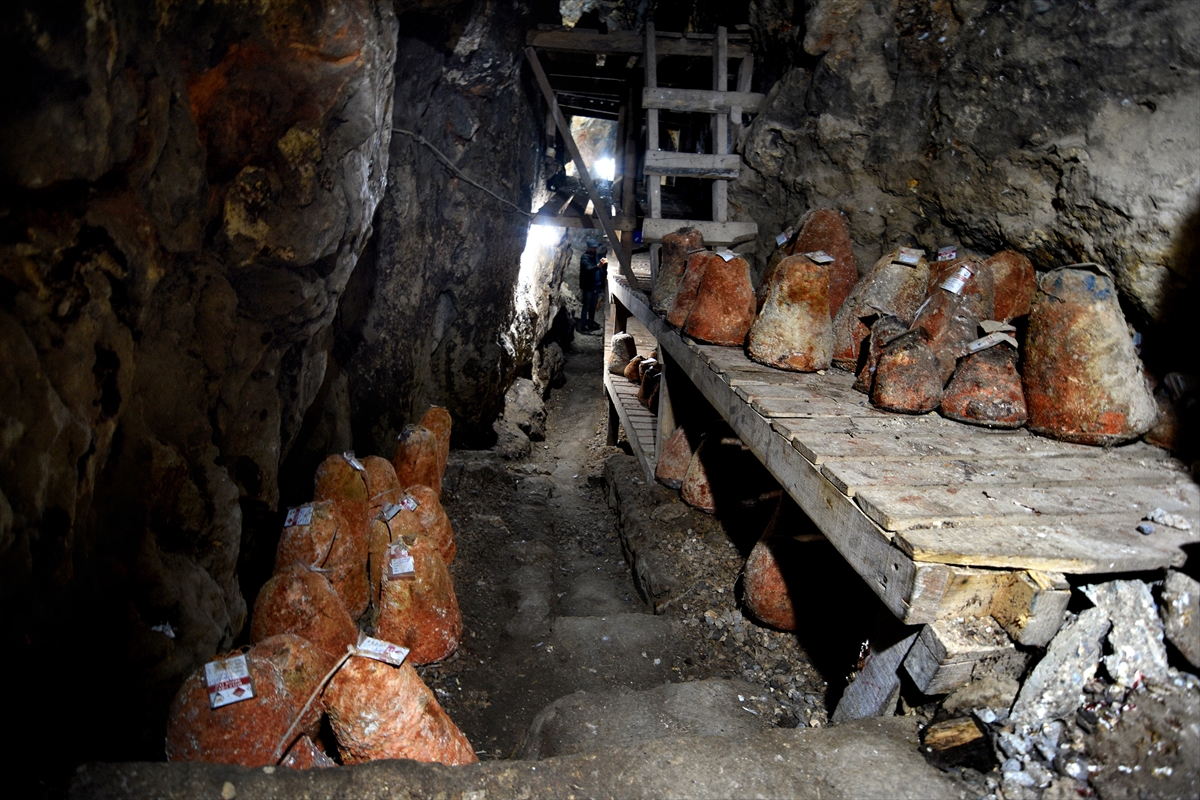 Peynirin lezzetine lezzet katan mağara: Divle Obruk Mağarası