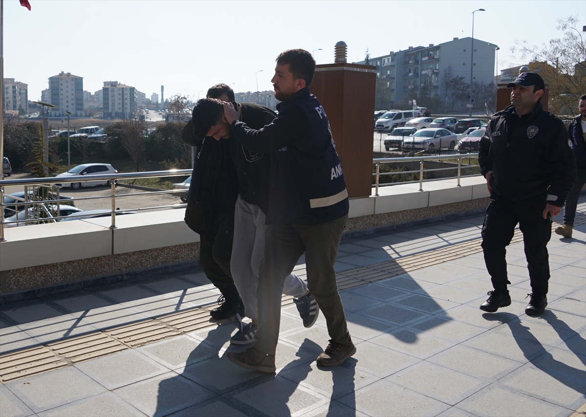 Polatlı'da genç kızı darbedip köpeğini tekmeleyen kişi tutuklandı