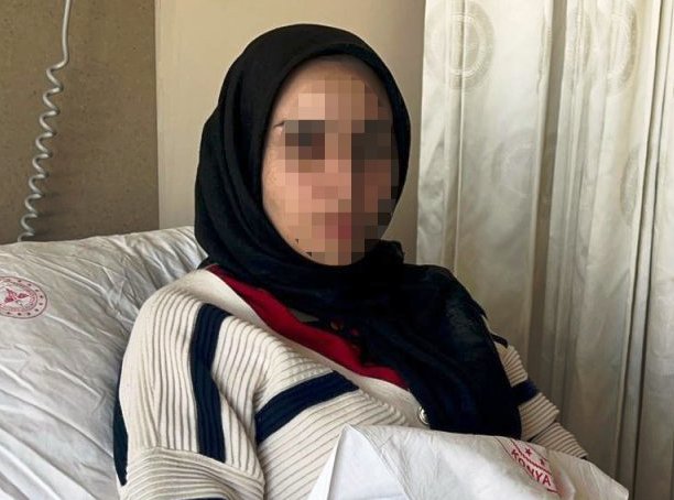 "Konya'da öfkeli koca dehşeti: Bebeğini emziren eşini bıçakladı, "