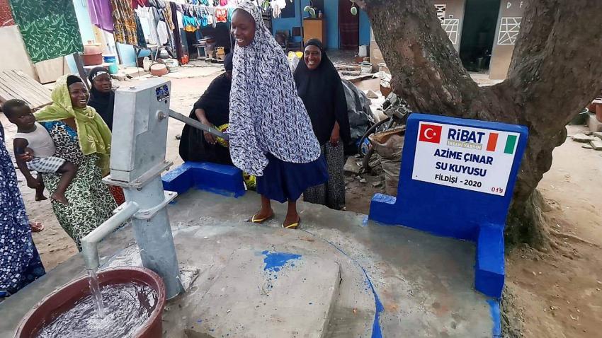 Ribat Derneği mazlum coğrafyaların insanlarını suya kavuşturuyor