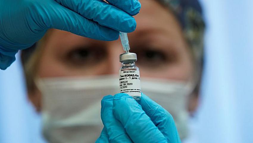 Rus aşısı Sputnik V'in corona virüsten koruma oranı açıklandı