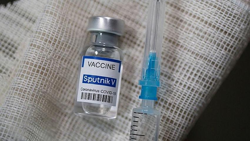 Rusya Sputnik V'nin burun spreyi şeklindeki aşısı 