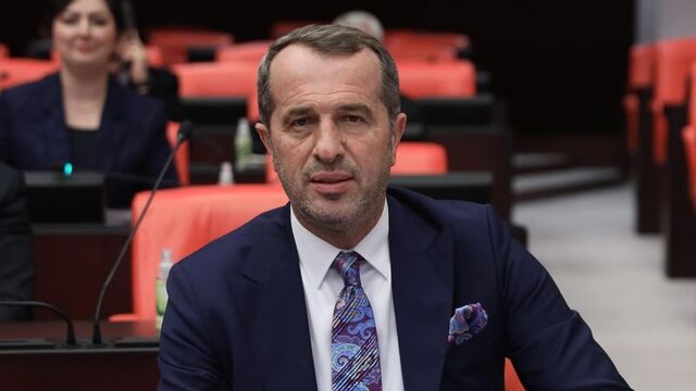 Saffet Sancaklı MHP'den istifa etti