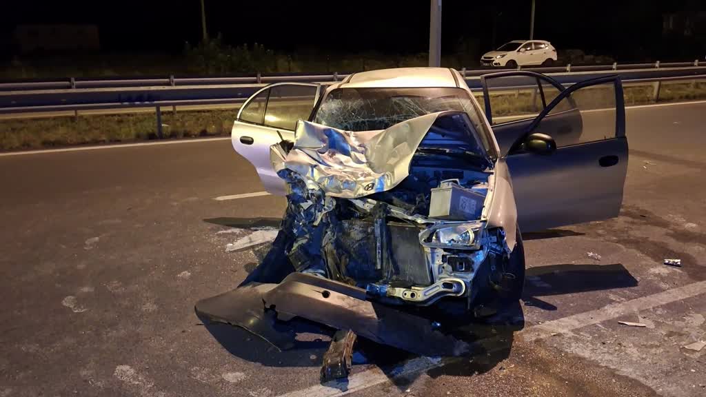 SAMSUN - İki otomobilin çarpıştığı kazada 5 kişi yaralandı