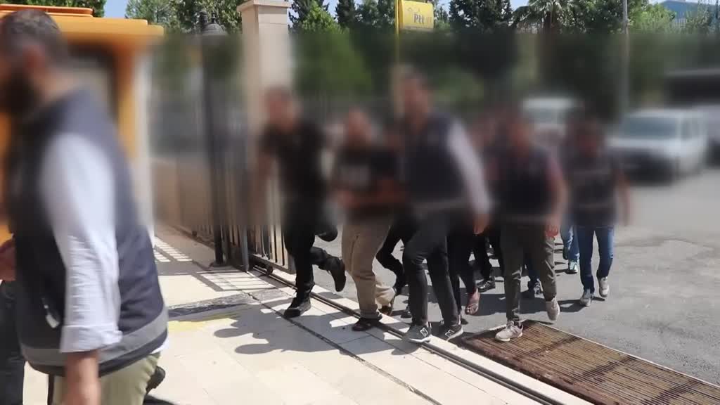 Şanlıurfa merkezli 3 ildeki fuhuş ve şantaj operasyonunda 16 şüpheli yakalandı