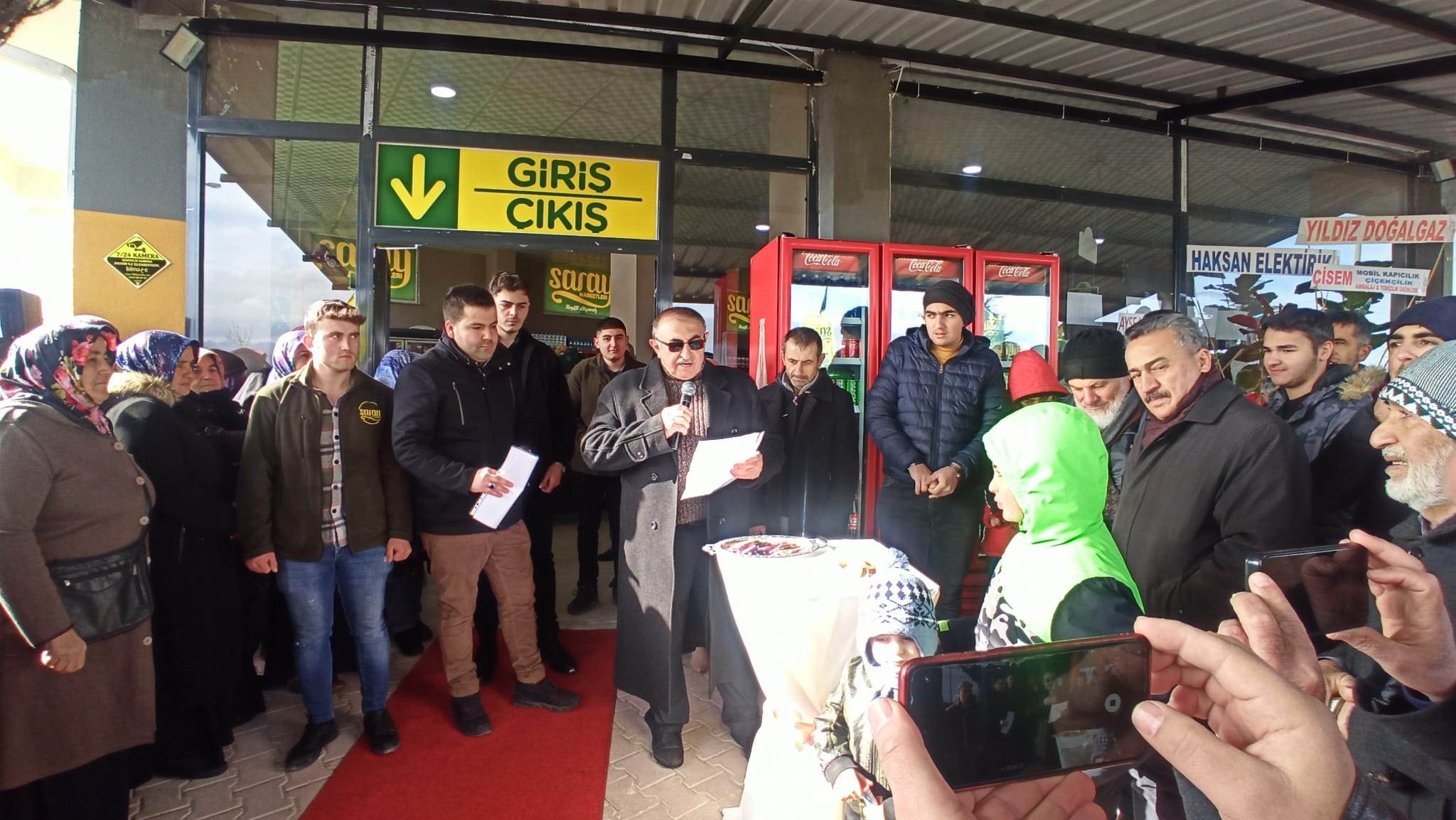 SARAY  MARKETLER ZİNCİRİ  2 ŞUBESİ SEYDİŞEHİRDE  DUALARLA AÇILDI