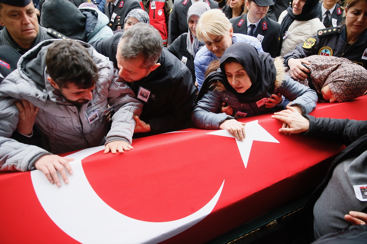 Şehit Albay Oğuzhan Adalıoğlu, Eskişehir'de son yolculuğuna uğurlandı