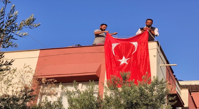 Şehit Piyade Uzman Çavuş Mustafa Çakmak'ın ailesine şehadet haberi verildi