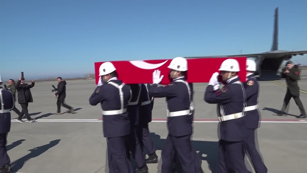 Şehit pratisyen hekim Koray Arslan'ın cenazesi Samsun'a getirildi