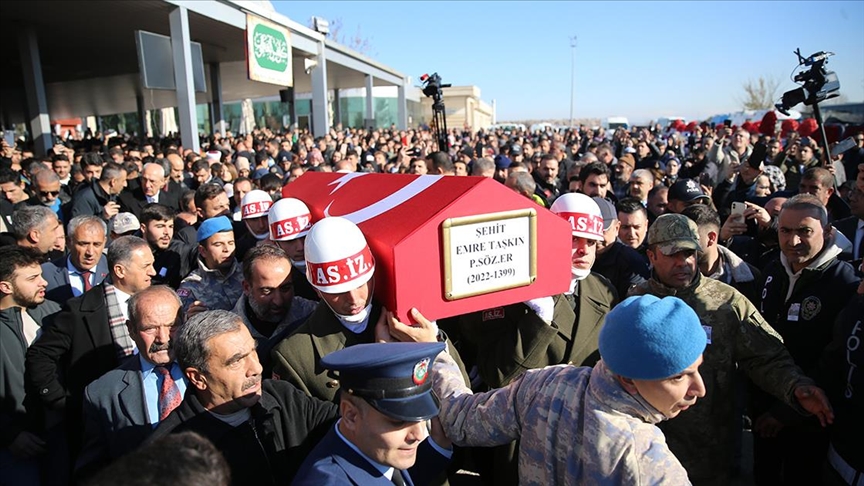 Şehitlerimizi uğurladık