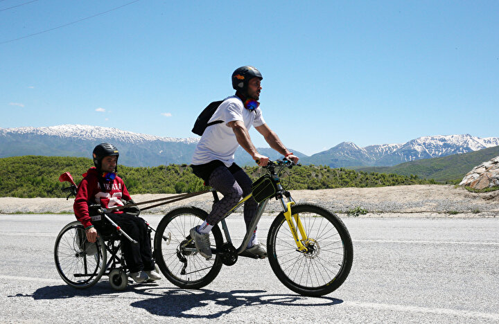 Sen Çok Yaşa  Necip öğretmen.