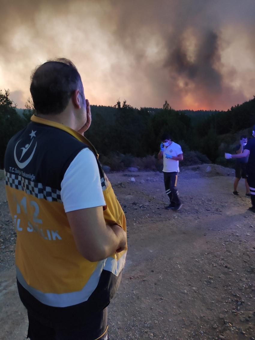 Seydişehir 112 Ekibi Manavgat  yangın  bölgesinde  görevde 